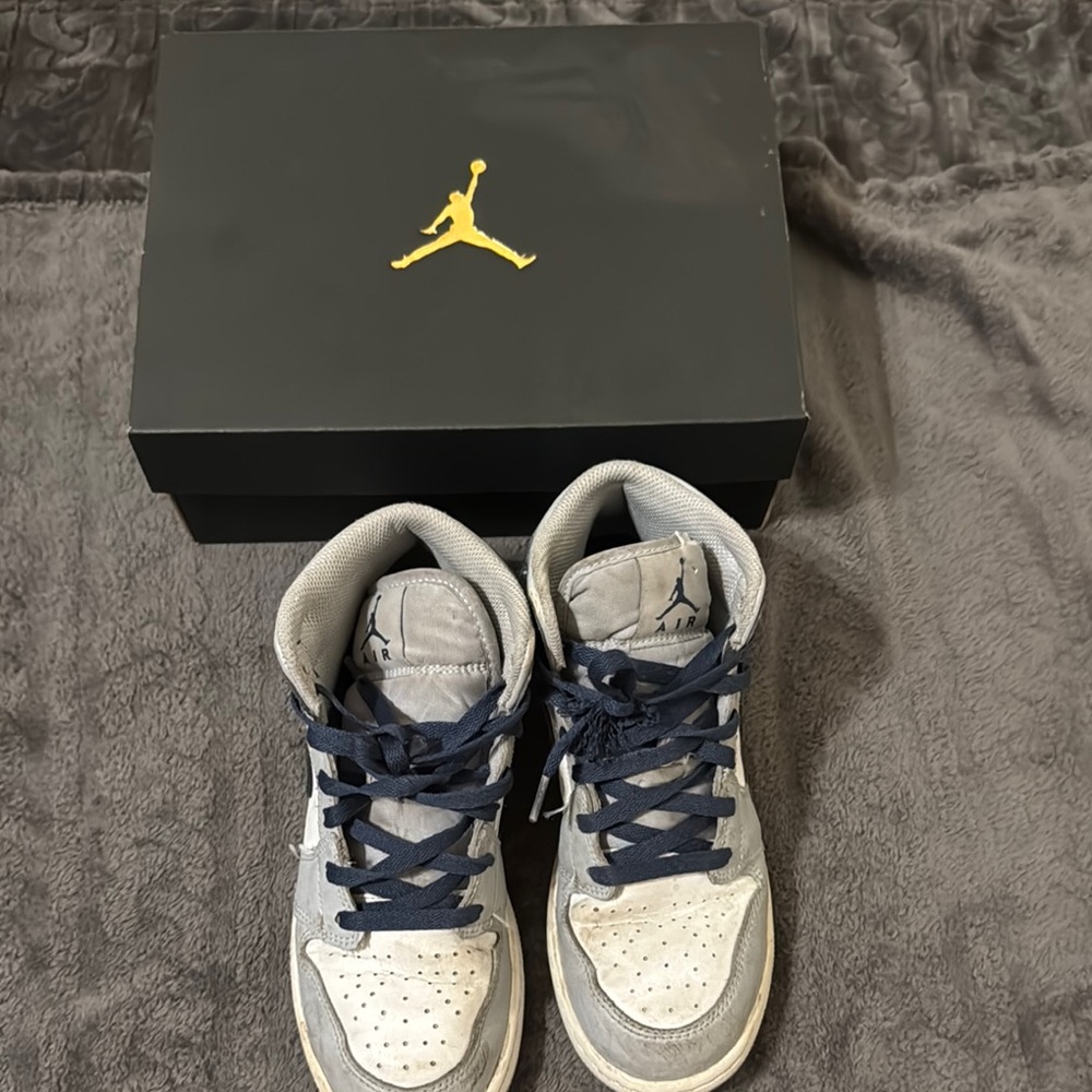 Jordan Kids Sneakers - Gray and Navy